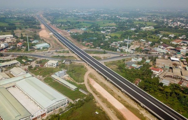 Cao tốc Bến Lức – Long Thành đang trong quá trình thi công
